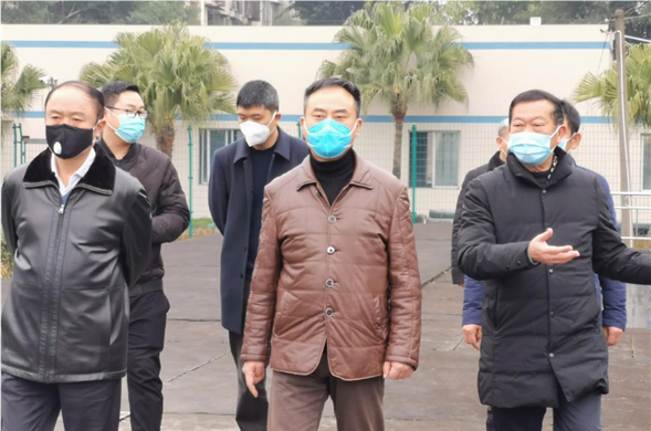 资阳市委常委、市政府常务副市长刘铁一行莅临资阳4008云顶集团检查指导疫情防控工作